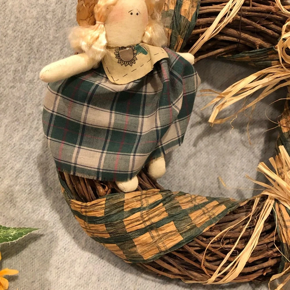 NWOT - Charming Rustic-look Plaid Doll Wreath with Raffia Trim